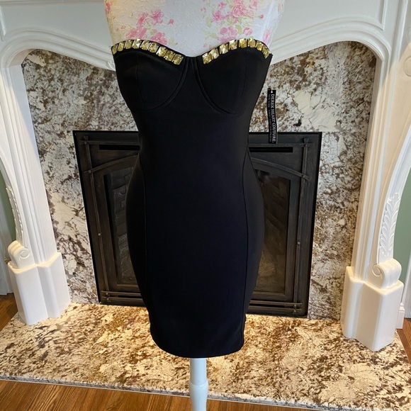 Derek Heart Dresses & Skirts - Special Occassion 💜 Derek Heart Couture little black dress.
NEW w tags